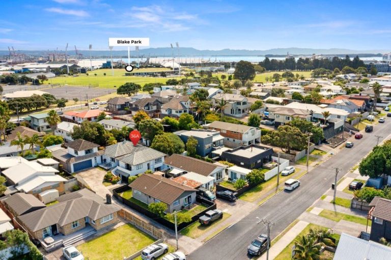 Photo of property in 36a Campbell Road, Mount Maunganui, 3116