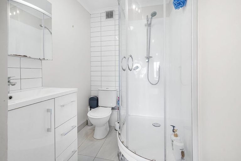 Photo of property in 54 Morrow Avenue, St Andrews, Hamilton, 3200