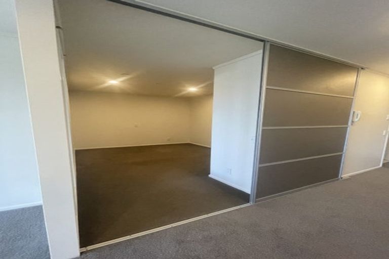 Photo of property in Luna Apartments, 6g/16 Burton Street, Grafton, Auckland, 1010