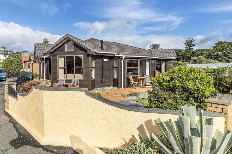 Photo of property in 1/4u Richard Street, Titahi Bay, Porirua, 5022