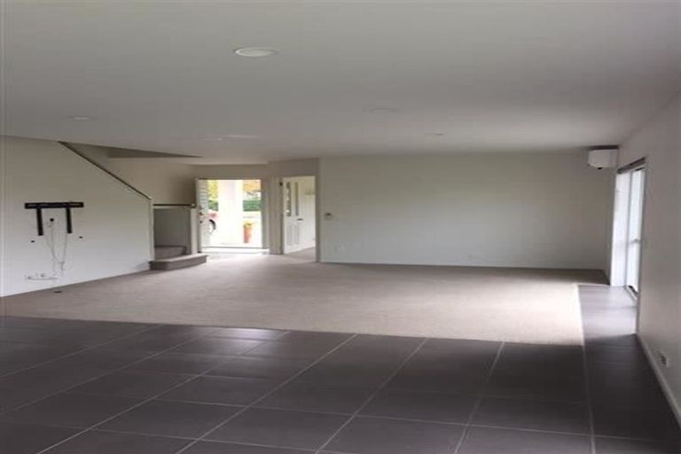 Photo of property in 6 Springcrest Drive, Karaka, Papakura, 2113