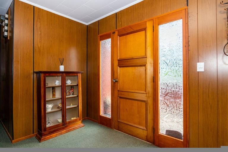 Photo of property in 24 Forest Road, Geraldine, 7930