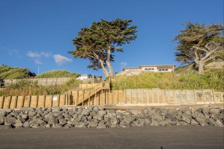 Photo of property in 11a Rosetta Road, Raumati South, Paraparaumu, 5032