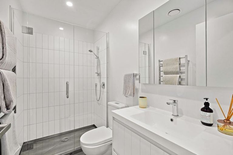 Photo of property in 5/1g Sidney Wallingford Way, Hobsonville, Auckland, 0618