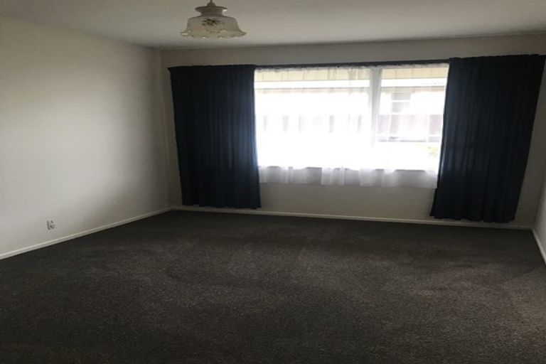 Photo of property in 2/743 Main North Road, Belfast, Christchurch, 8051