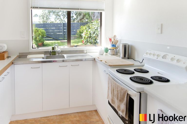 Photo of property in 1/529 Weymouth Road, Weymouth, Auckland, 2103