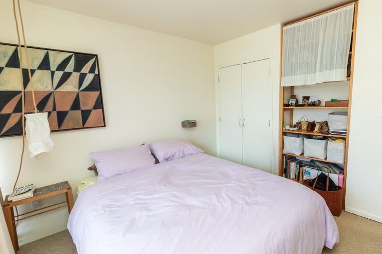 Photo of property in 12a/4 Claremont Grove, Mount Victoria, Wellington, 6011