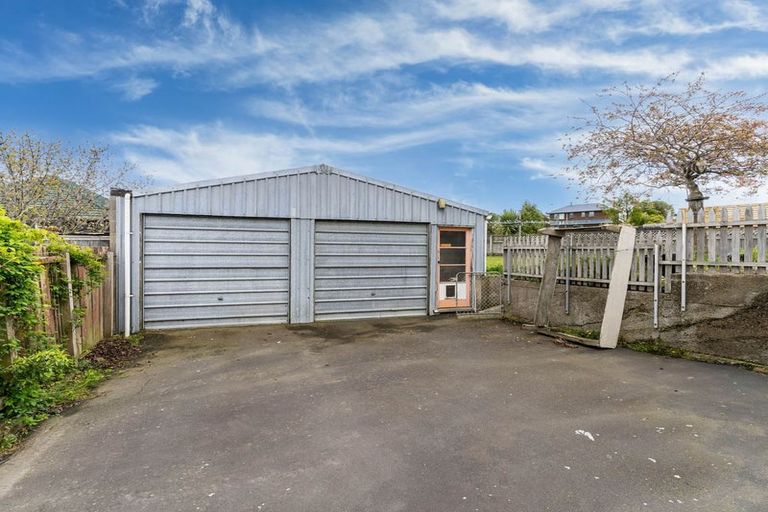 Photo of property in 4 Burgess Street, Green Island, Dunedin, 9018