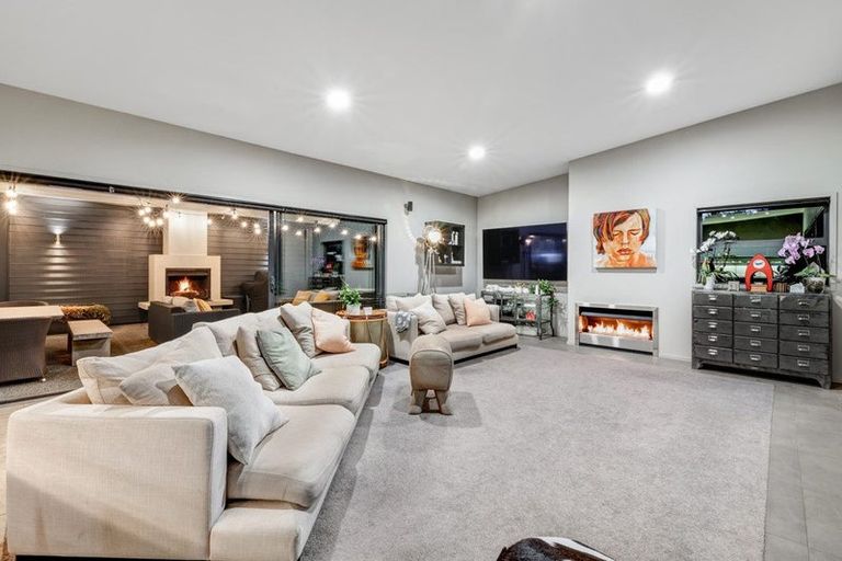 Photo of property in 102 West Road, Kaukapakapa, 0873