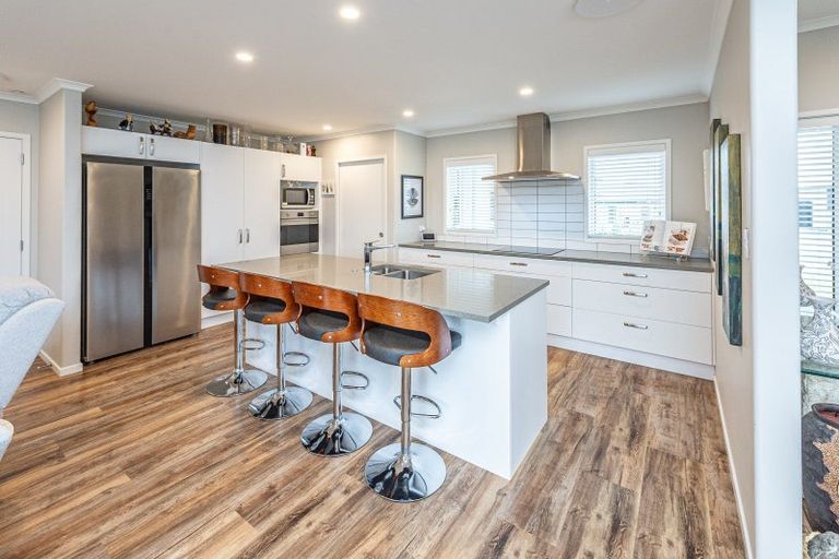 Photo of property in 34 Tirimoana Place, Otamatea, Whanganui, 4501