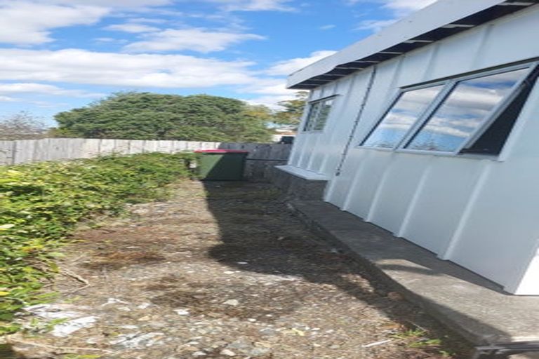 Photo of property in 12 Ruawai Road, Mount Wellington, Auckland, 1060