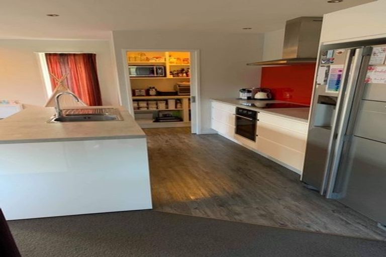 Photo of property in 27 Handley Crescent, Wigram, Christchurch, 8042