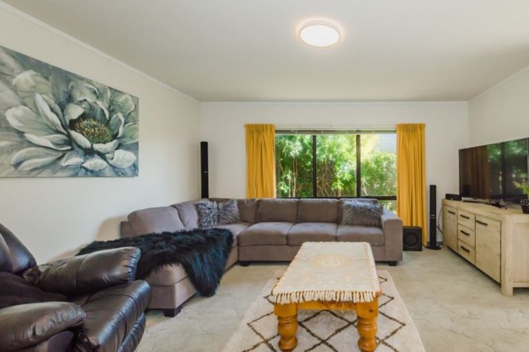 Photo of property in 14 Wood Leigh, Paraparaumu Beach, Paraparaumu, 5032
