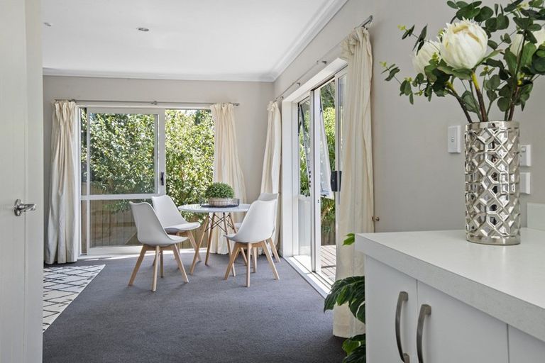 Photo of property in 16 Pono Place, Waiuku, 2123