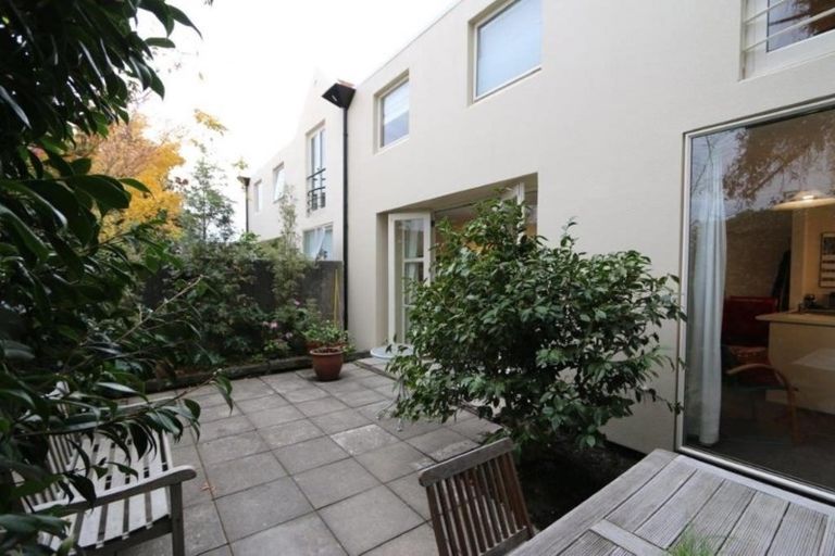 Photo of property in 2/16 Exeter Street, Merivale, Christchurch, 8014