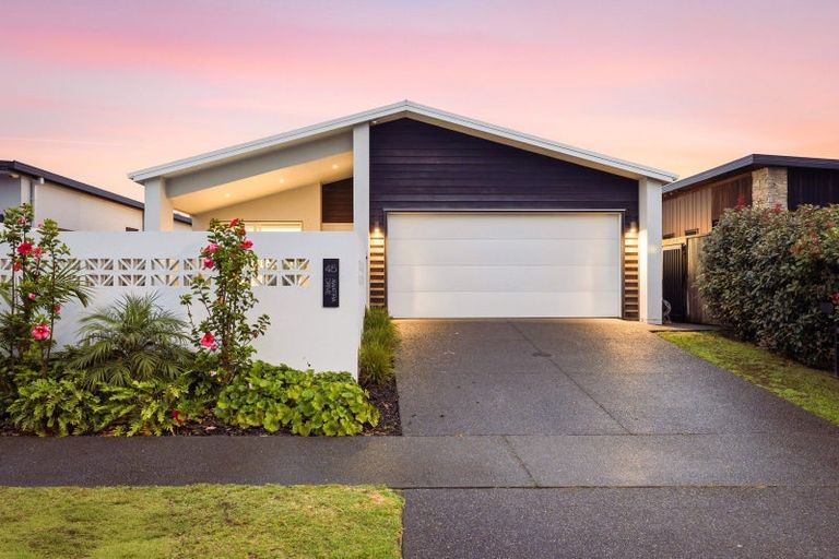 Photo of property in 45 Awatira Drive, Papamoa Beach, Papamoa, 3118