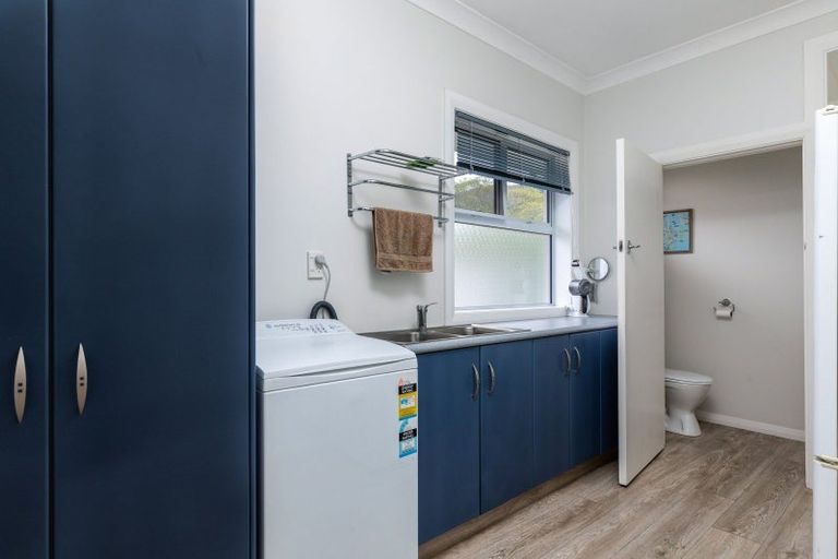 Photo of property in 36 Kent Street, Picton, 7220