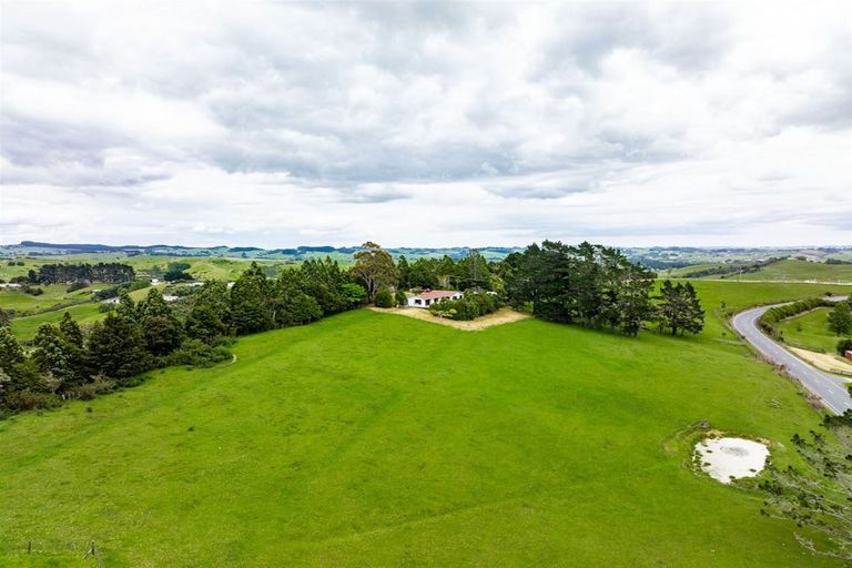 Photo of property in Kaiwaka-mangawhai Road, Mangawhai, 0573