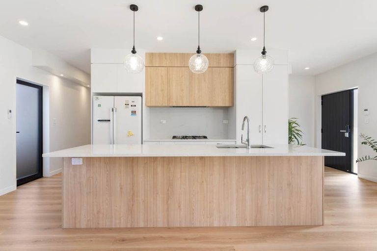 Photo of property in 33b Galsworthy Place, Bucklands Beach, Auckland, 2014