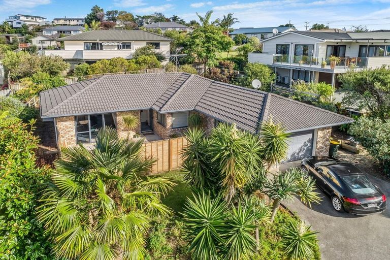 Photo of property in 14 Governor Grey Road, Snells Beach, 0920