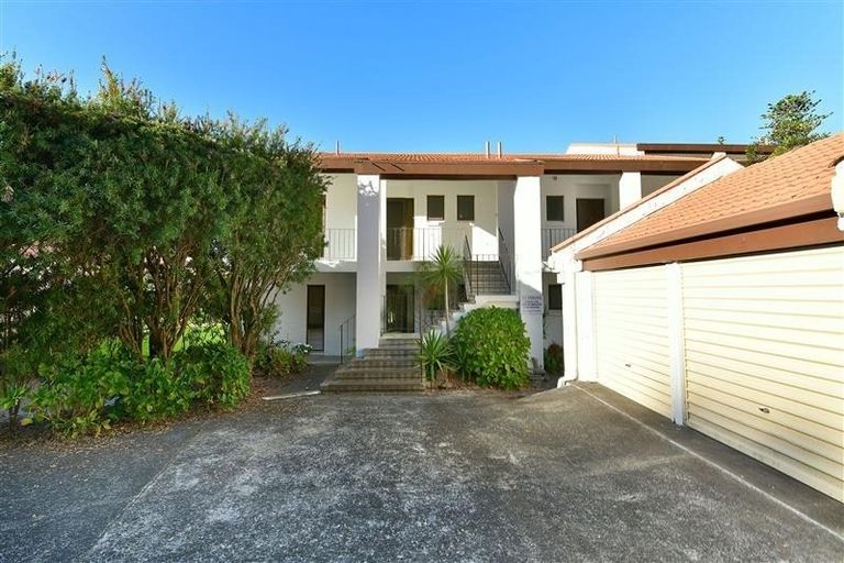 Photo of property in 4/34 Waiwera Place, Waiwera, Orewa, 0994