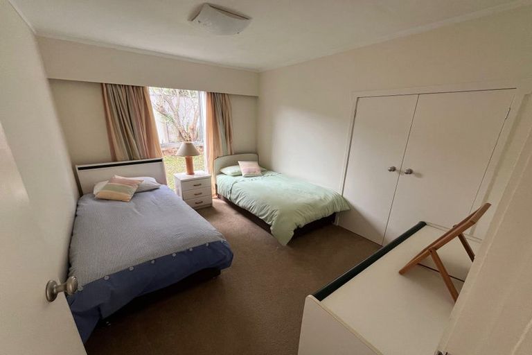 Photo of property in 6 Nea Place, Hillcrest, Auckland, 0627