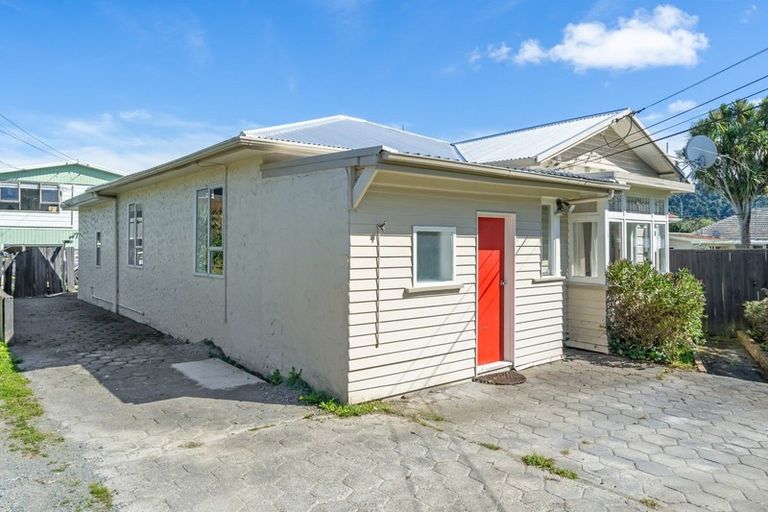 Photo of property in 6 Bristol Street, Trentham, Upper Hutt, 5018