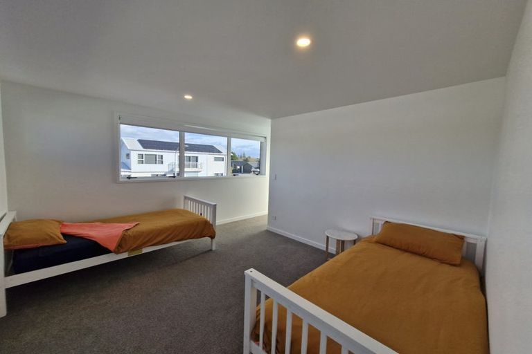 Photo of property in 33 Hinaki Street, Poike, Tauranga, 3112