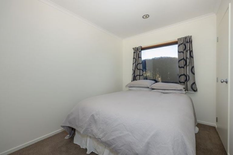 Photo of property in 118 Lachlan Avenue, Hawea Flat, Wanaka, 9382