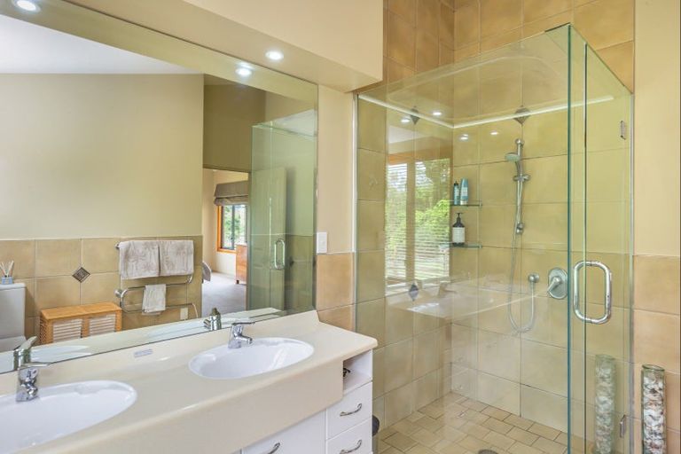 Photo of property in 100 Lea Grove, Levin, 5572