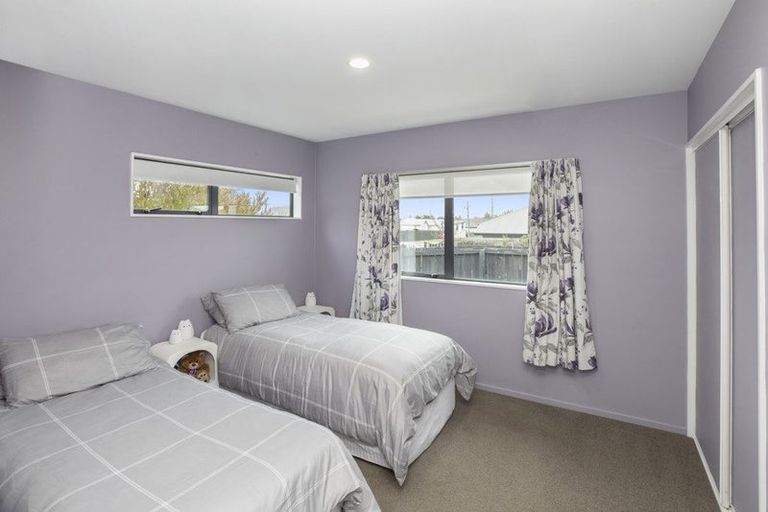 Photo of property in 33 Ottawa Road, Wainoni, Christchurch, 8061