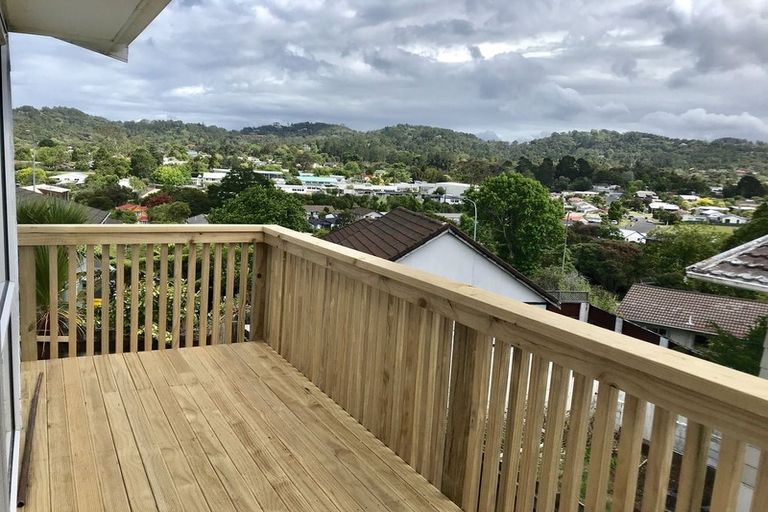 Photo of property in 2/84a Captain Scott Road, Glen Eden, Auckland, 0602