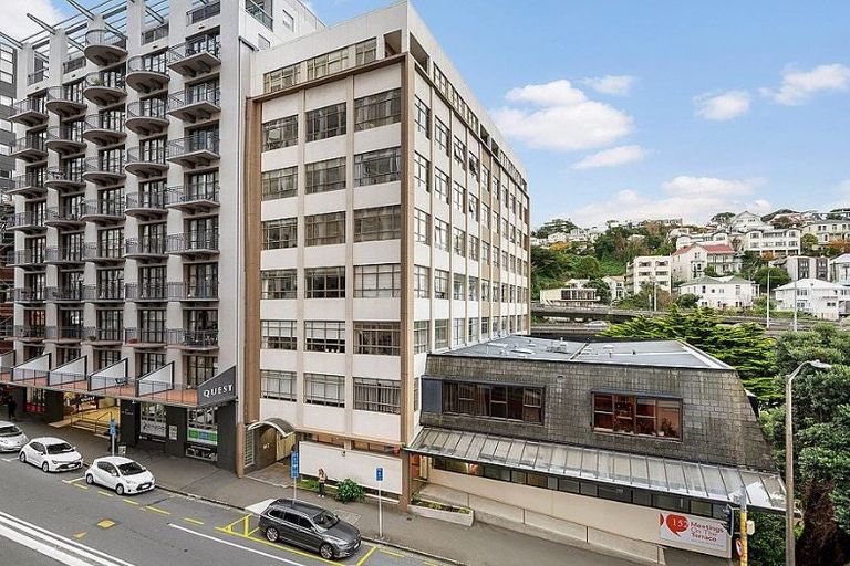 Photo of property in Hume House, 152 The Terrace, Wellington Central, Wellington, 6011