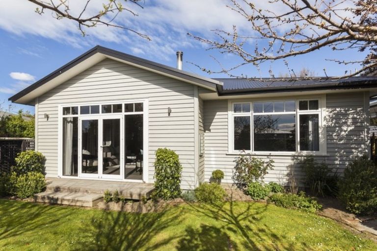 Photo of property in 236 Innes Road, St Albans, Christchurch, 8052