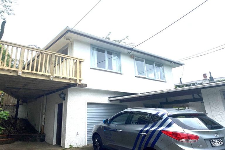 Photo of property in 80 Broderick Road, Johnsonville, Wellington, 6037