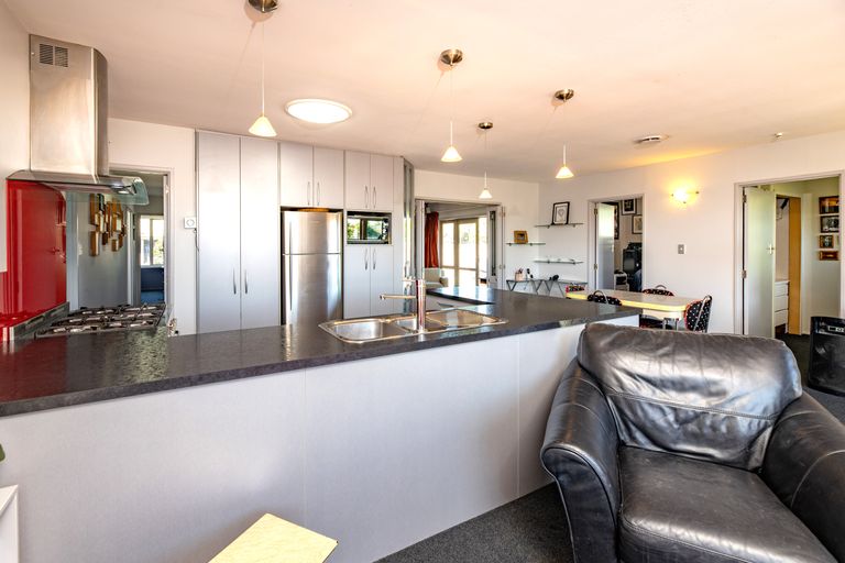 Photo of property in 24b Sarabande Avenue, Redwood, Christchurch, 8051