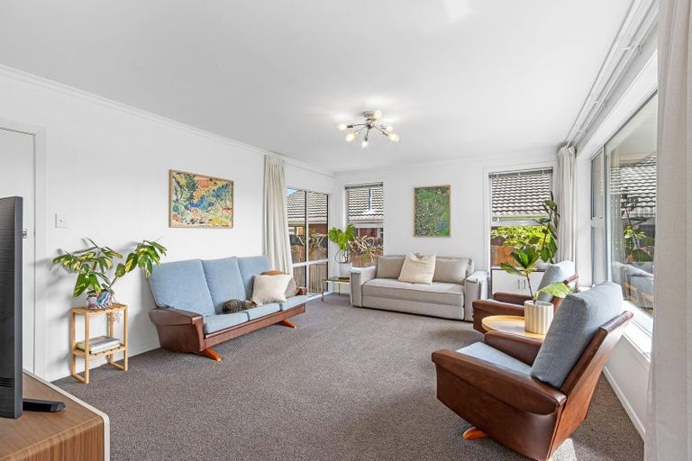 Photo of property in 180 Riverlaw Terrace, Saint Martins, Christchurch, 8022