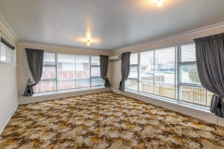 Photo of property in 141 Yaldhurst Road, Sockburn, Christchurch, 8042