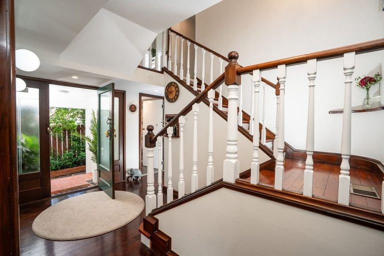 Photo of property in 273 Karori Road, Karori, Wellington, 6012