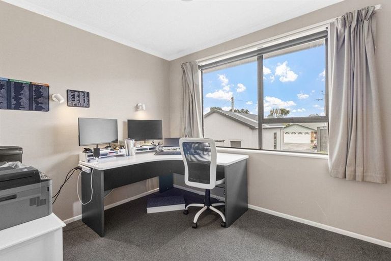 Photo of property in 23b Stoke Street, Westown, New Plymouth, 4310