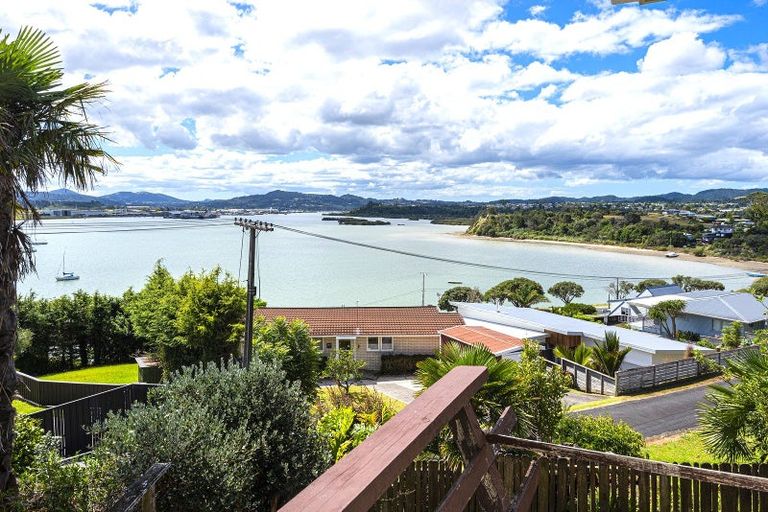 Photo of property in 2 Munro Street, Onerahi, Whangarei, 0110