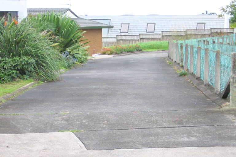 Photo of property in 14 Eclipse Place, Half Moon Bay, Auckland, 2012