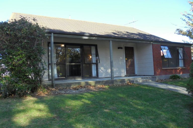 Photo of property in 51 Karnak Crescent, Russley, Christchurch, 8042