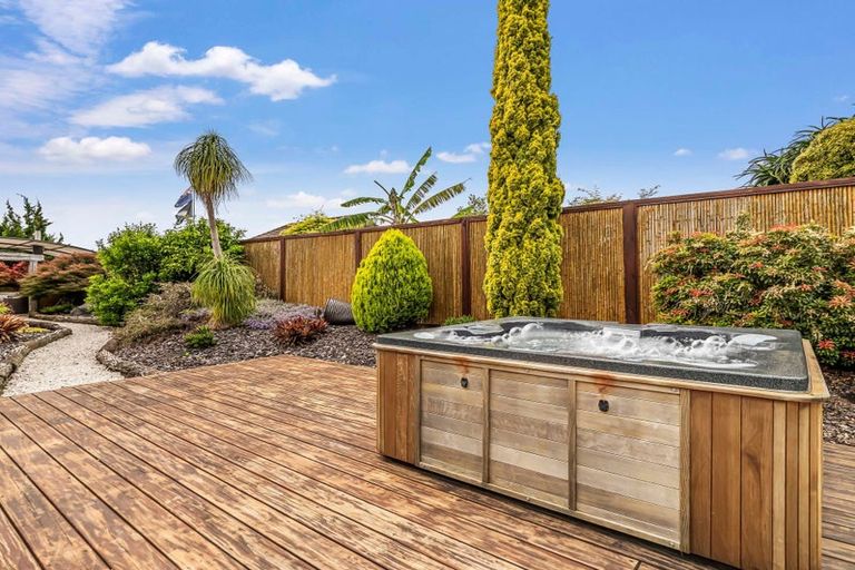 Photo of property in 3 Omana Avenue, Shelly Beach, Helensville, 0874