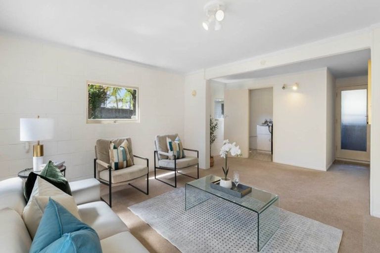 Photo of property in 7 Munstead Place, Hillcrest, Auckland, 0627