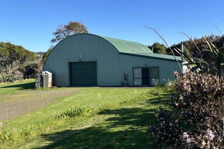 Photo of property in 133 Hanham Road, Kumeu, 0891