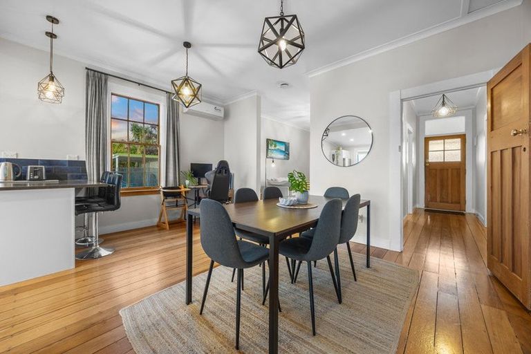 Photo of property in 1/141 Colwill Road, Massey, Auckland, 0614