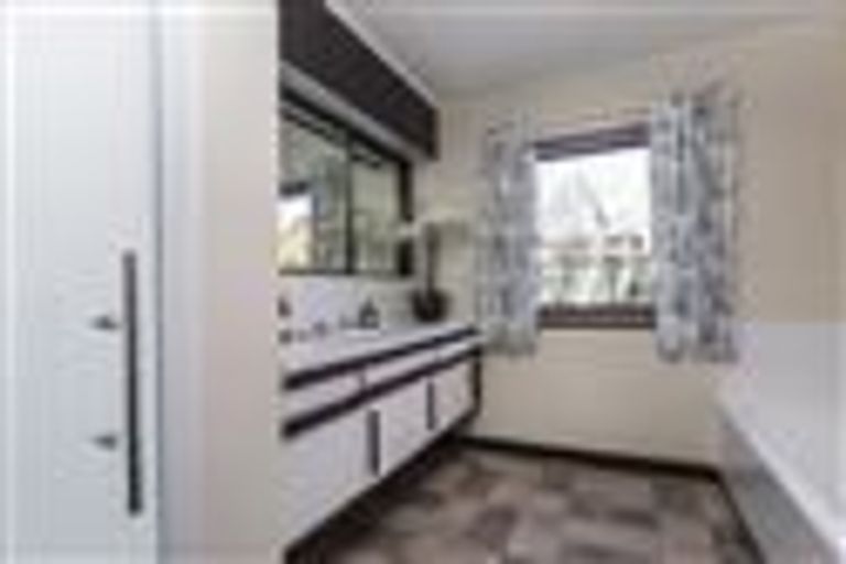 Photo of property in 1/38 Glandovey Road, Fendalton, Christchurch, 8052