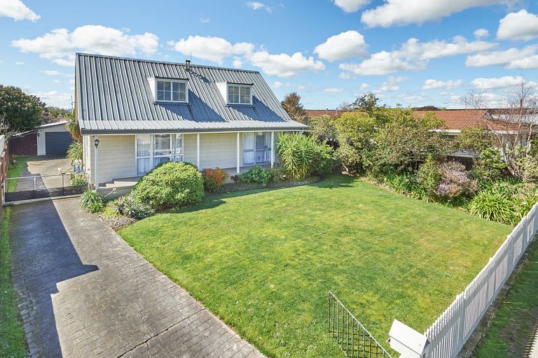 Photo of property in 62 Rennie Avenue, Milson, Palmerston North, 4414