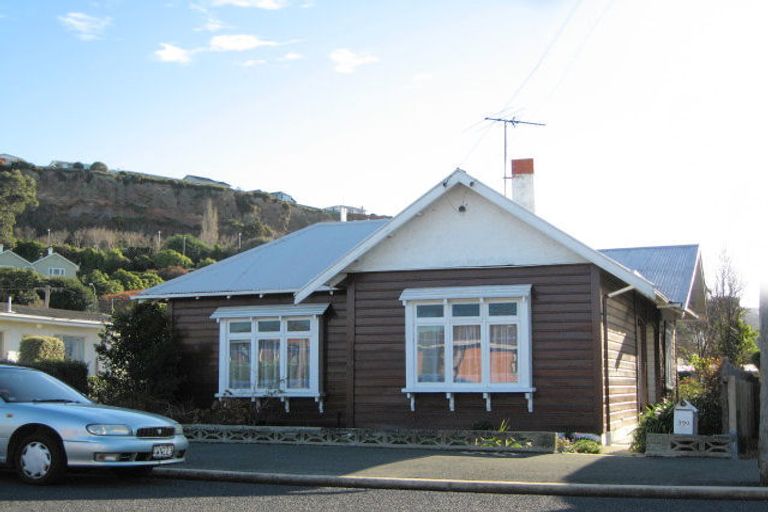 Photo of property in 390 Bay View Road, Saint Clair, Dunedin, 9012